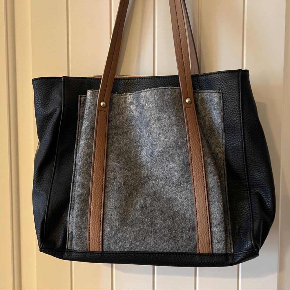 Relic tote bag.